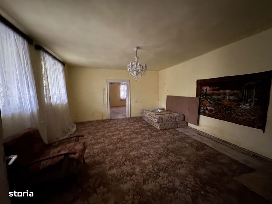 Casa de vanzare Santion ,teren 3800 mp