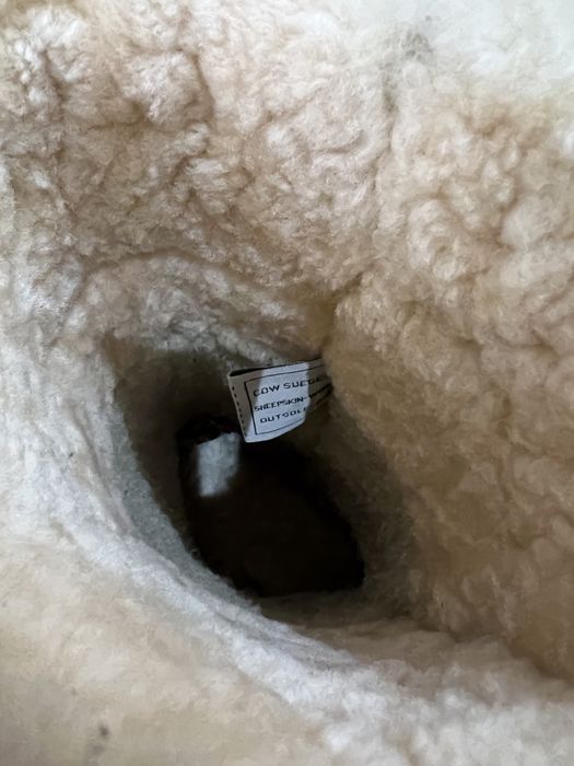 Велурени ботуши с агнешка вълна