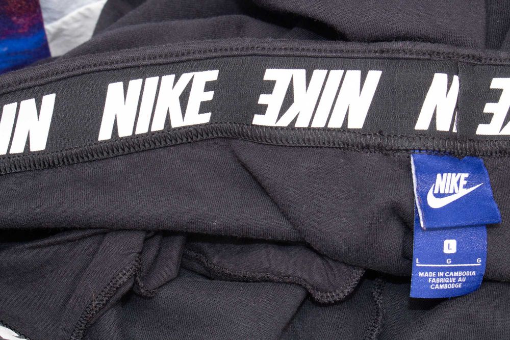 Nike оригинален дамски спортен панталон черен долница L