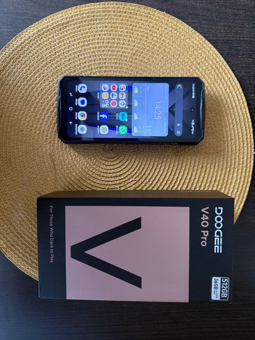 Telefon Doogee v40 PRO