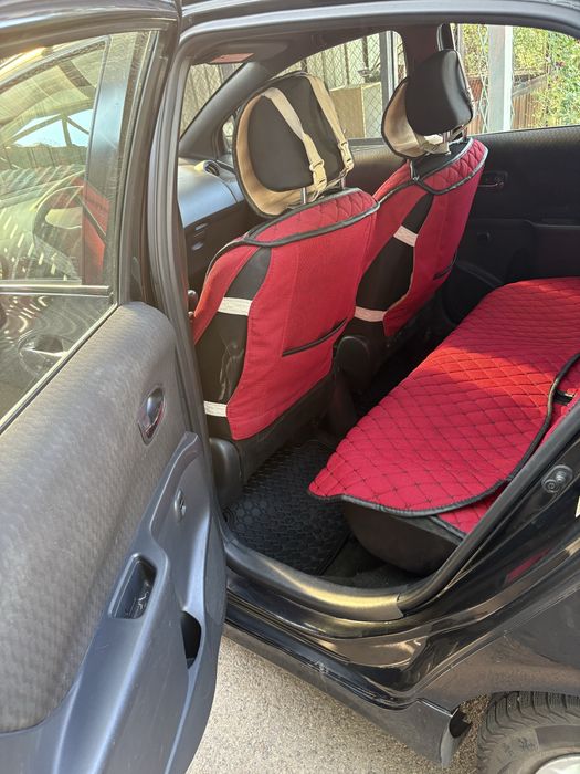 Тойота ярис 2008 года