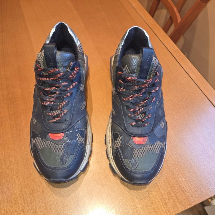 Оригинални Valentino Garavani Bounce