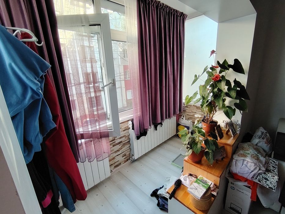 Vând apartament cu 3 camere