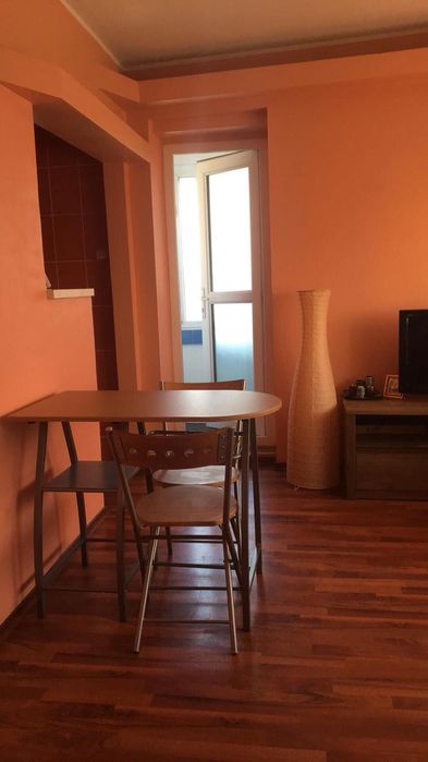 Inchiriere apartament 1 cameră pe faleză superioară