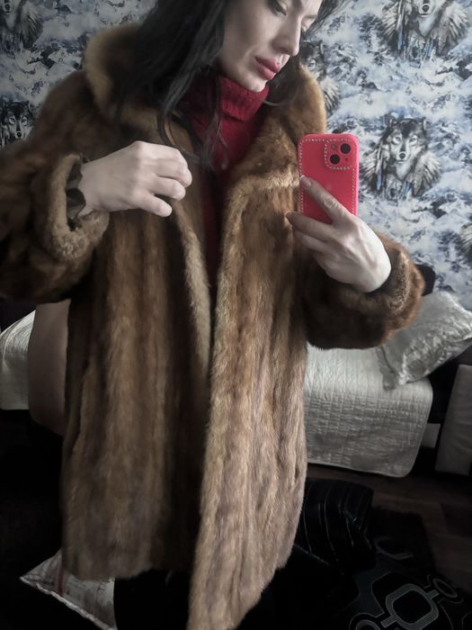 Продам коричневую шубу норковую большую
