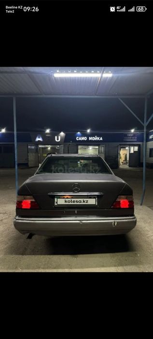 Мерседес 124 Е200