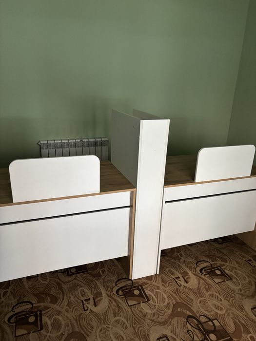 офисные столы.  ,