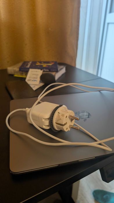 Macbook air m1, 8, 256