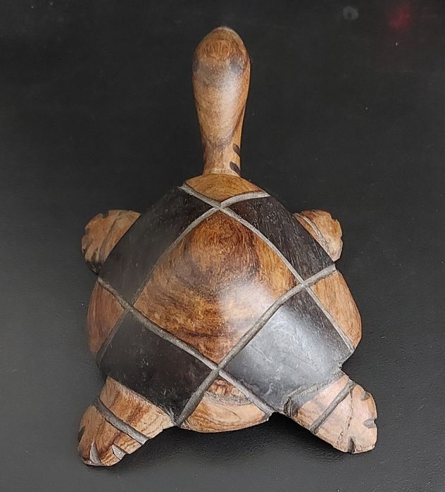 Ръчно изработени дървени фигурки