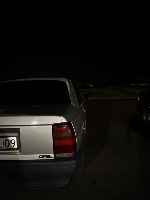 Опель омега а 2.0