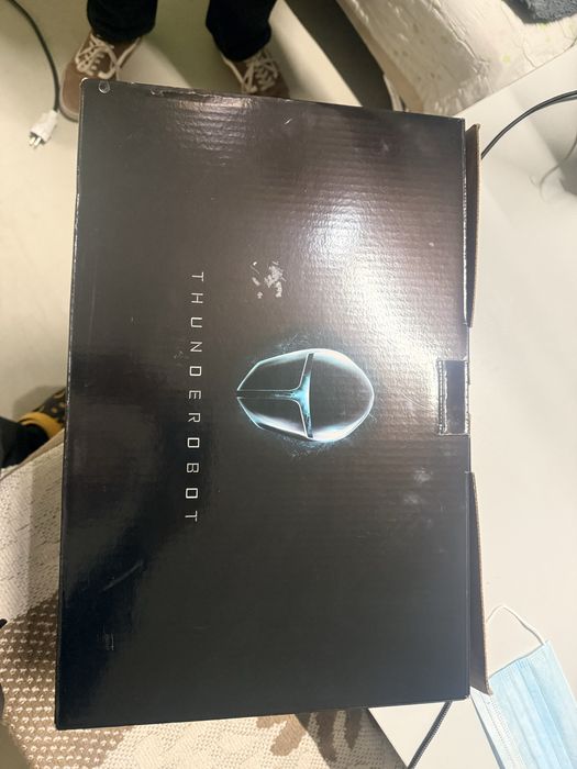 Thunderobot  911S DESKTOP-SFVSON9 rtx 3050