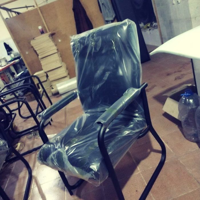 Ofesne kireslo va stul