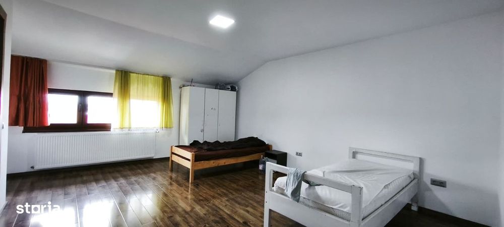 De inchiriat casa cu 6 camere in Cristesti