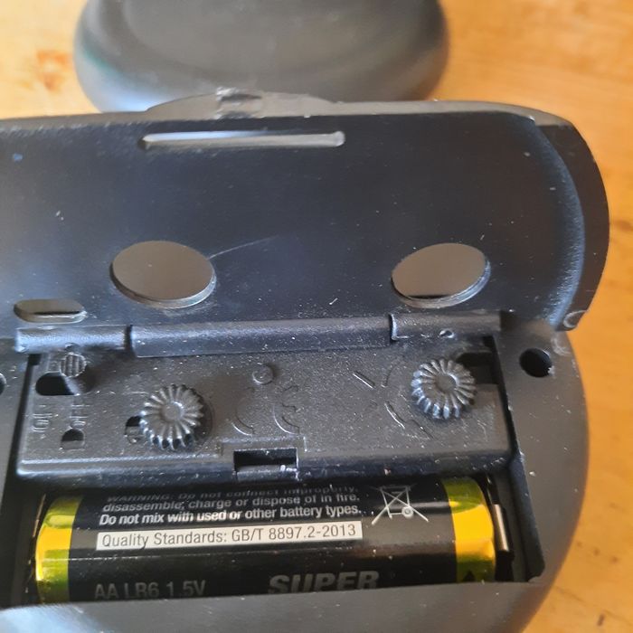 Продавам туристически часовник будилник