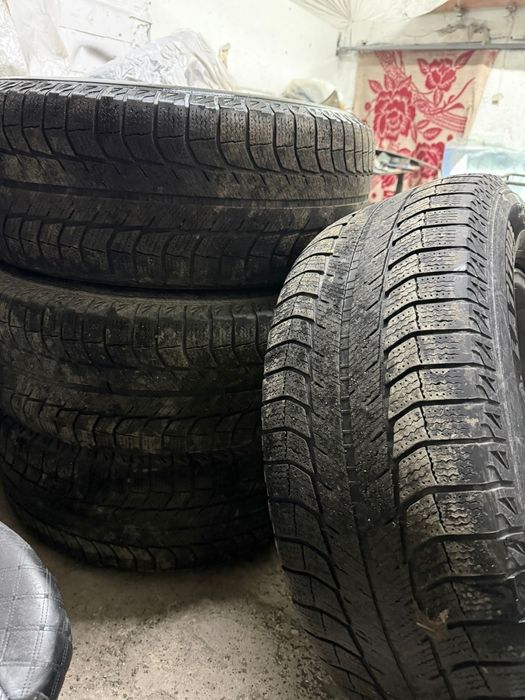 Зимние шины с дисками отбалансированные R 18