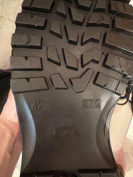 Продам зимние Берцы