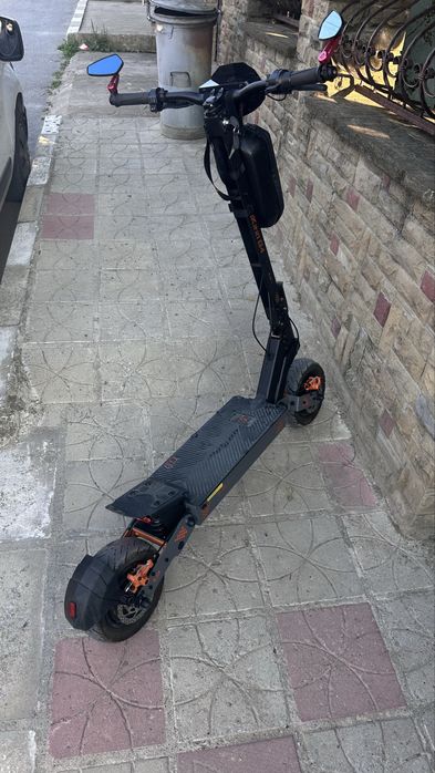 Тротинетка KuGo G4