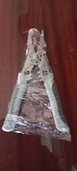 Инструмент для чистки проводов.Оприсователь клем.