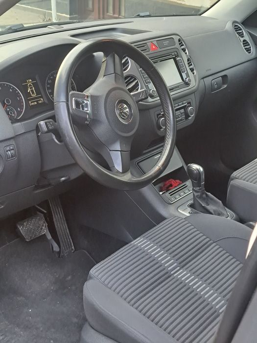 Vând Tiguan  4x4 din 2011 automat 140 kw