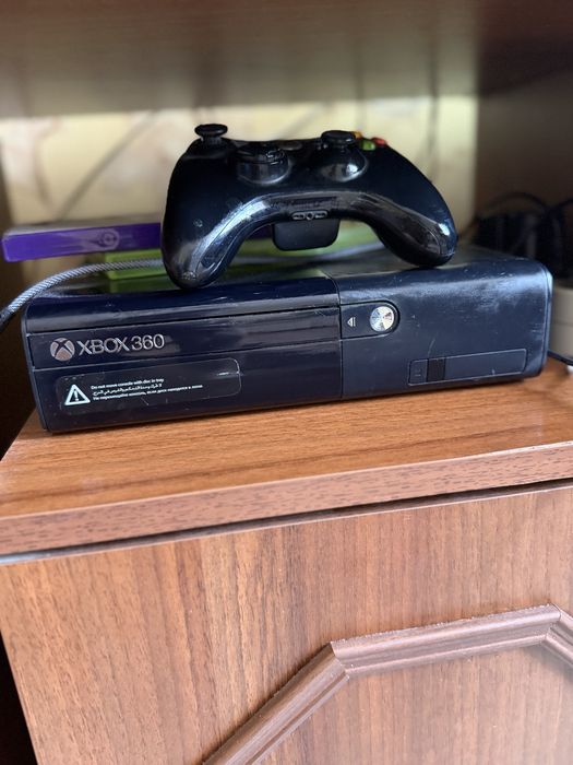 Продается приставка xbox 360