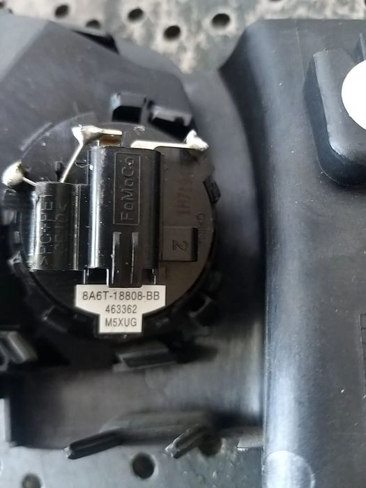 Boxa tweeter dreapta fata ford focus 3 8a6t18808bb
