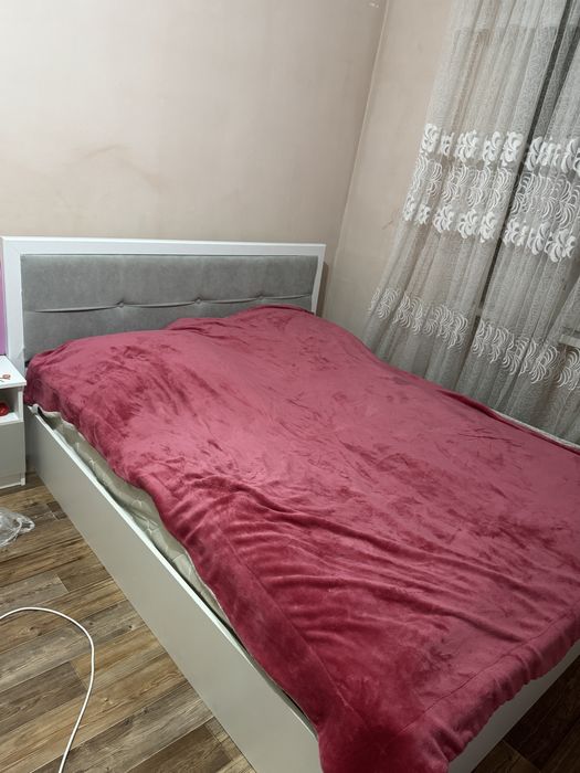 Срочно продается спальный гарнитур