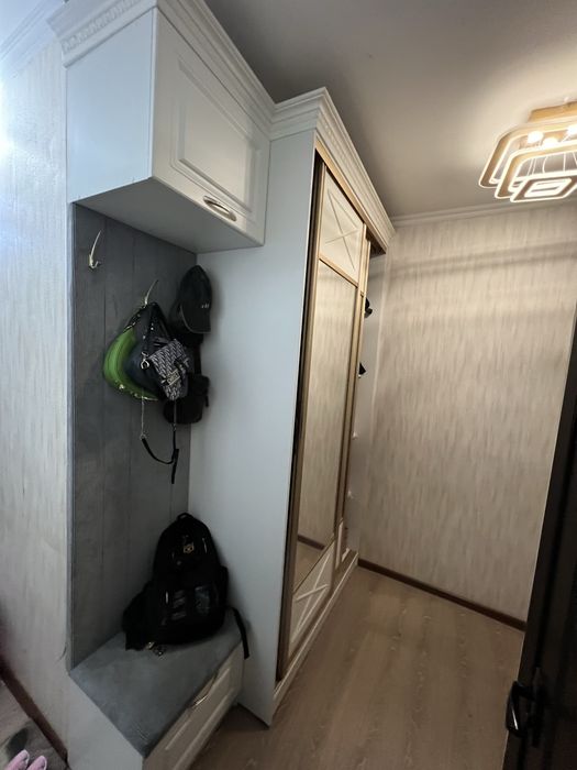 Мебель для прихожей красивый