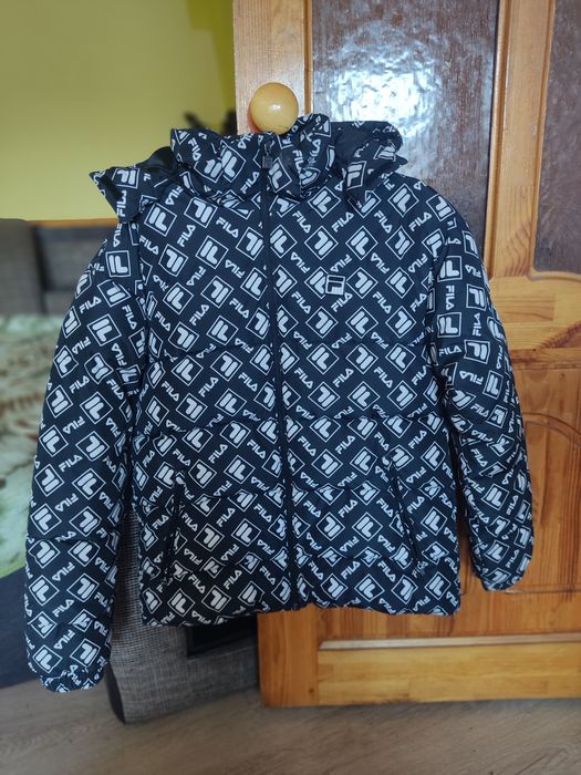 Продам зимнюю куртку