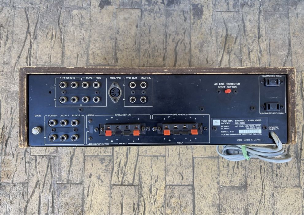 Toshiba SB-300  ( reper auto )