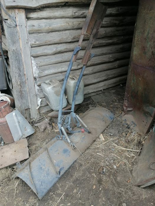 Продается отвал .