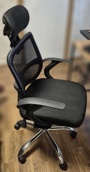 Ергономичен офис стол