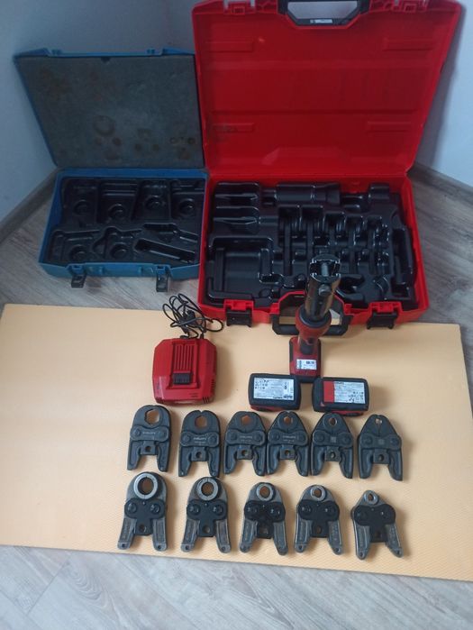 Presă sertizat Hilti ca in poze fălci  PH (pexal) și V (inox, cupru)