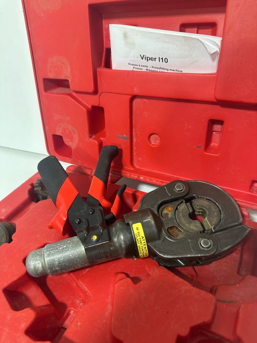 Presa sertizat tevi Viper I10 manuala cu bacuri PEXAL 16-20-26  si valiza