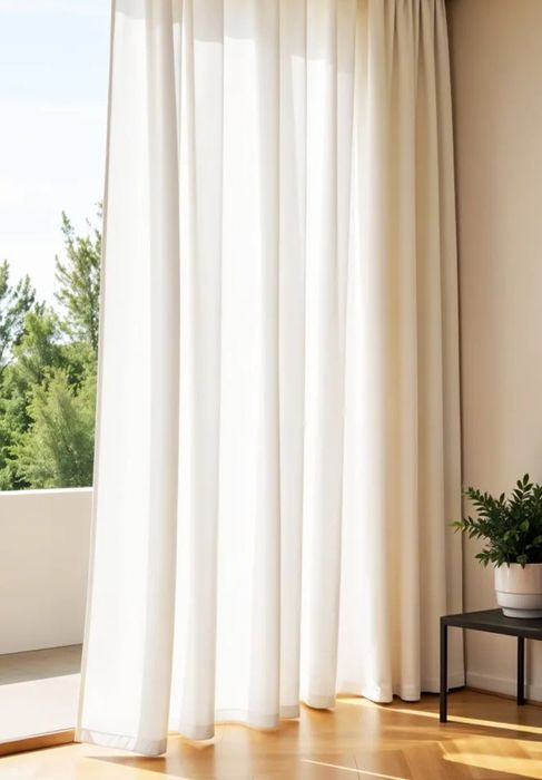 Екрю сатенена слънцезащитна завеса