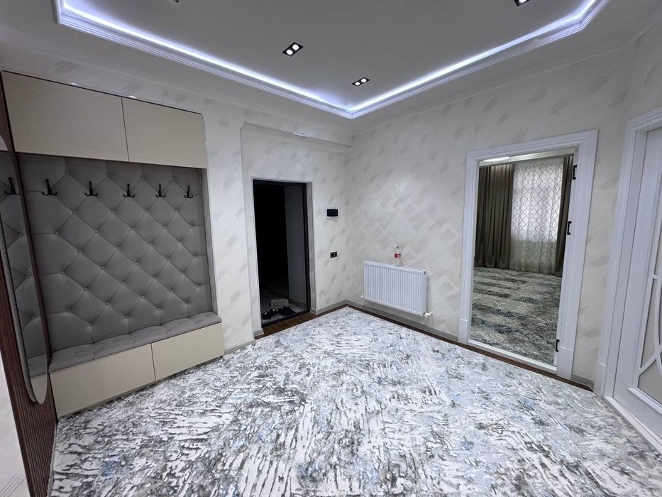 Terakzordan 3 xonalik kvartira sotiladi 90m² yangi remont
