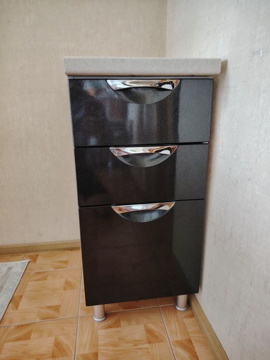 Продам Комод 3 полки