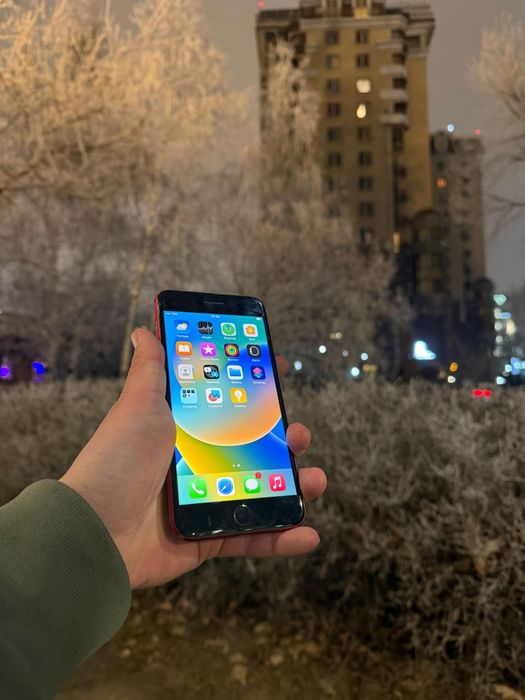 iPhone 8 plus идеал  телефон