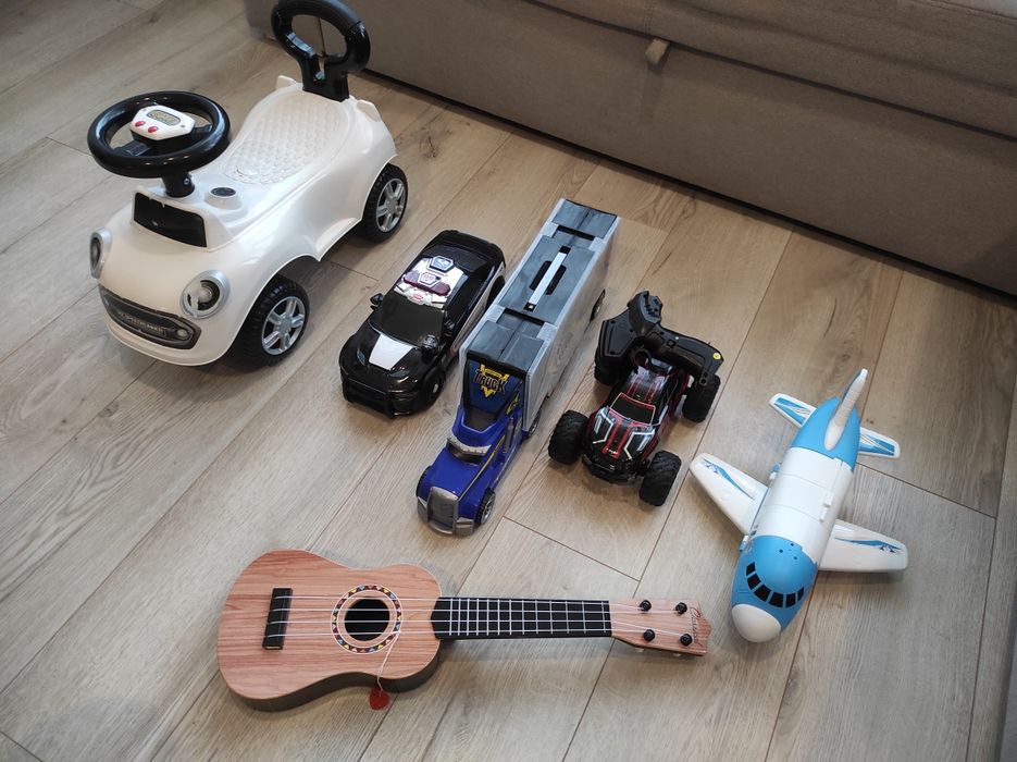 Лот детски играчки