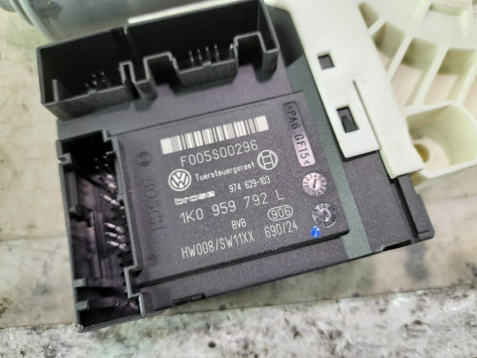 Motoras macara geam dreapta fata 1k0959792L Volkswagen VW Sharan 1 [f