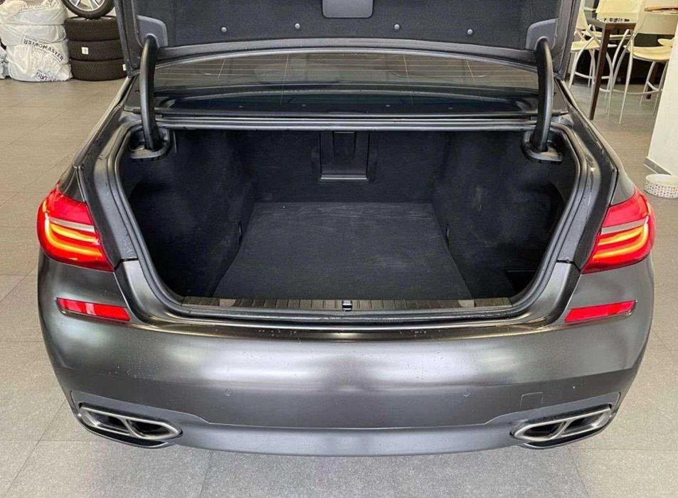 BMW Seria 7 2017 — imagine 5