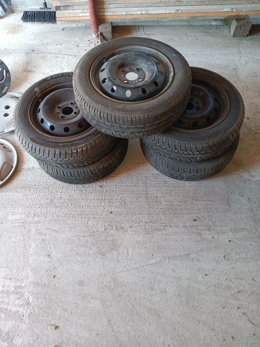 Roți fiat punto  cu capace 5buc