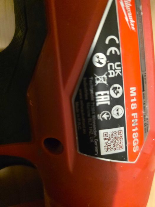 Такер пистолет Milwaukee M18 FN18GS