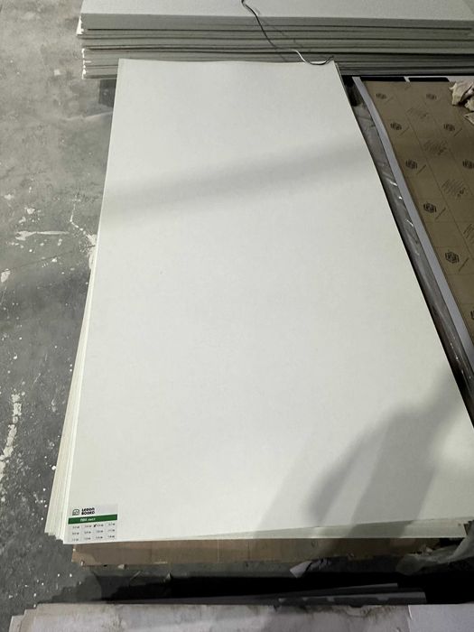 ПВХ пластик листы 1.22×2.44 — для наружной рекламы