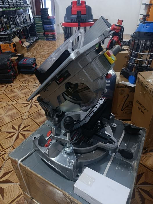 Торцовочная пила Кедр