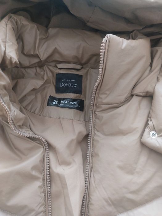 продам женскую куртку.