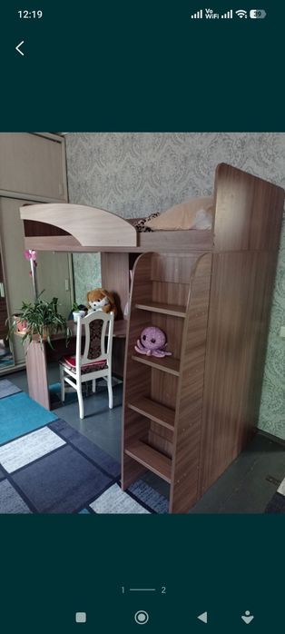 Продам 2х этажную кровать