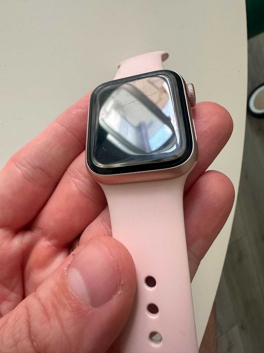 Apple Watch Series 6 GPS 40mm Gold – Cutie + Accesorii