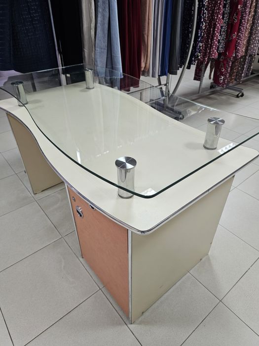 Столы офисные из  ламинированного ДВП