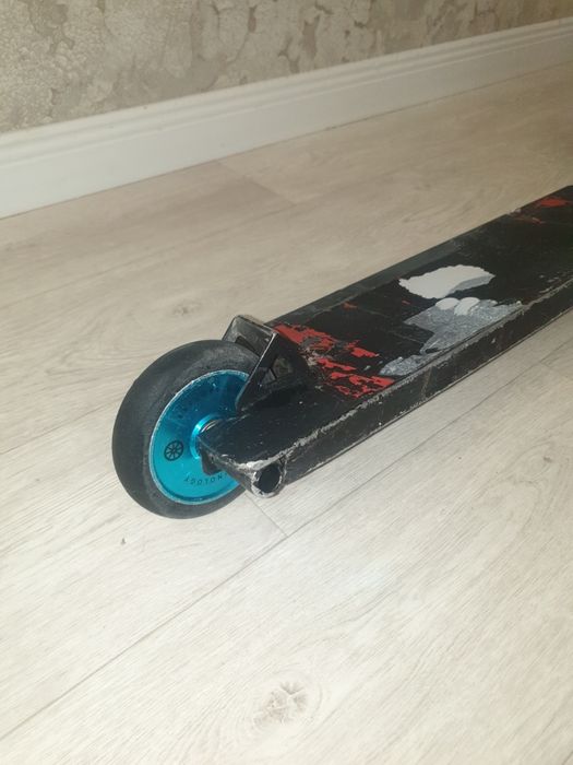 продаётся профессиональный трюковой самокат