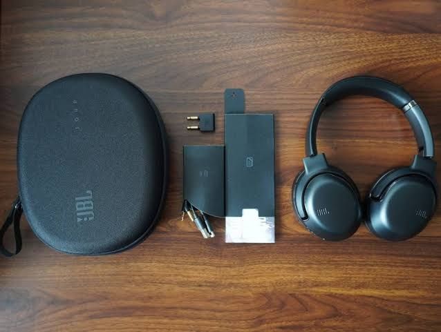 Casti wireless Jbl tour m2 noice canceling
